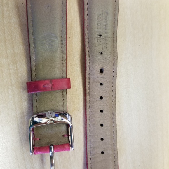 Accessory - Picture 2 of 3